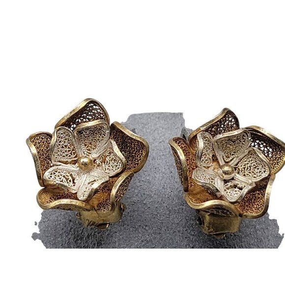 800 Silver Flower Clip On Earrings Gold Wash Two Tone Vintage - Picture 1 of 11